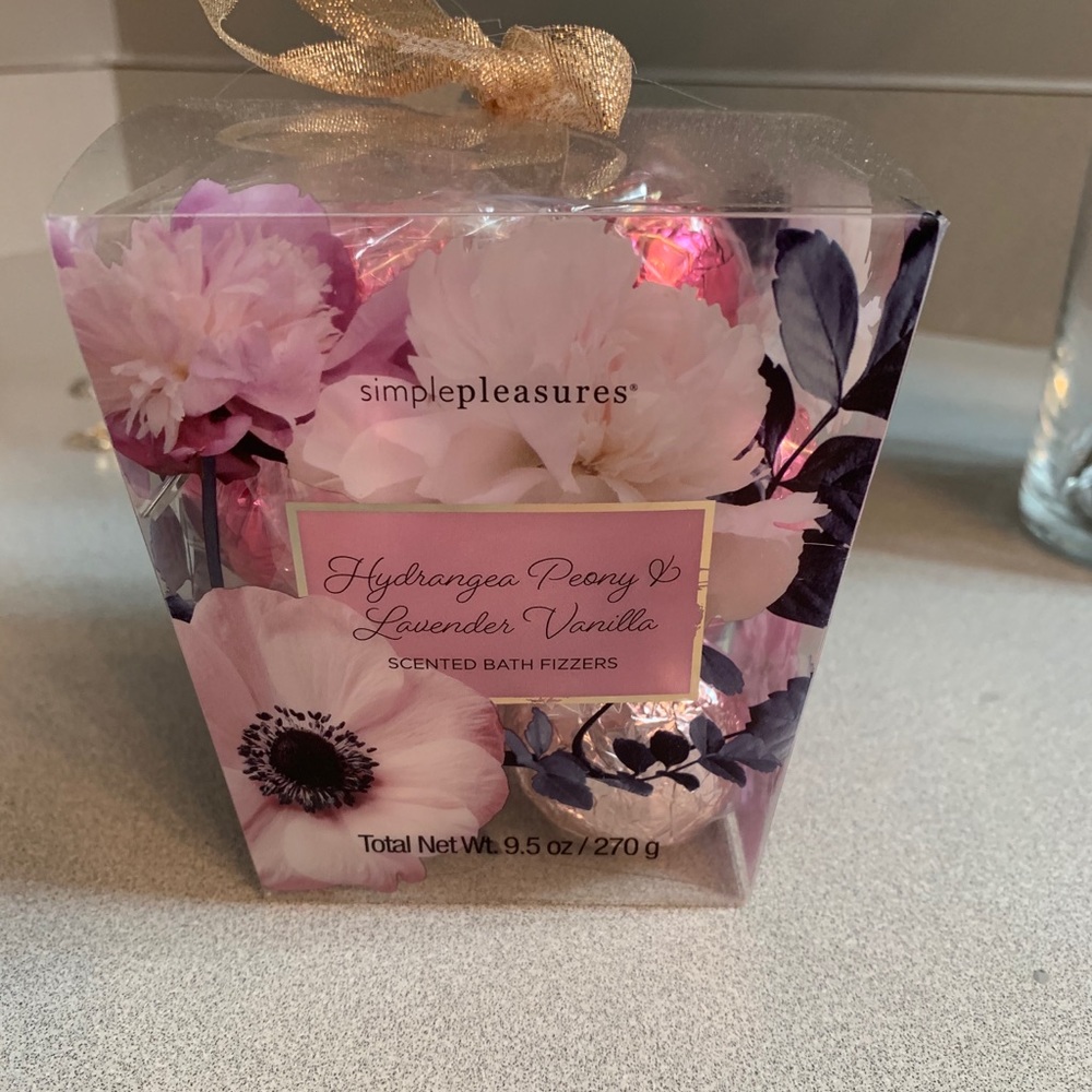 Box of bath bombs